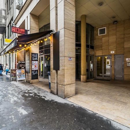 Bpr Soho Boutique Home With Ac Будапеща Екстериор снимка