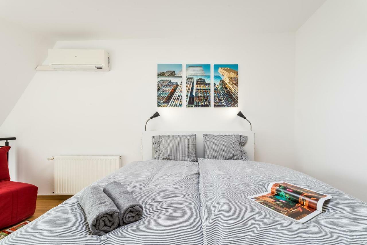 Bpr Soho Boutique Home With Ac Будапеща Екстериор снимка